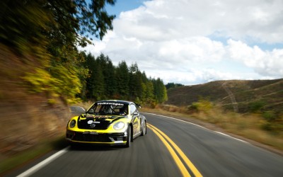 Ο Tanner Foust με τον σκαραβαίο στα βουνά (video)