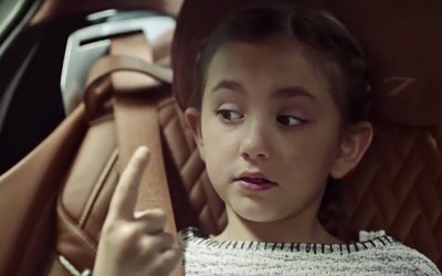 Το δίλημμα όταν βρίσκεσαι σε λιμουζίνα (vid)