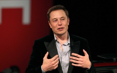 Παίρνει ο Elon Musk πάντα το πρώτο Tesla που κατασκευάζεται;