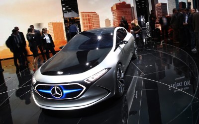 To ηλεκτρικό της Mercedes-Benz αποκαλύπτεται σε 60 sec (vid)