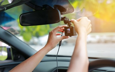 Θα βάζατε κάμερα στο αυτοκίνητο για λόγους ασφαλείας;
