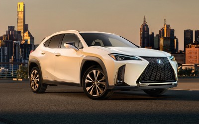 UX: Το νέο compact crossover από τη Lexus