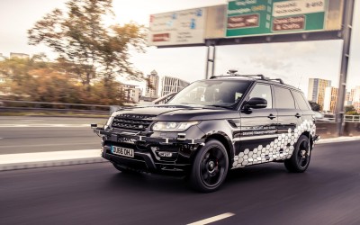 Το αυτόνομο Range Rover κάνει βόλτες στην Αγγλία (vid)