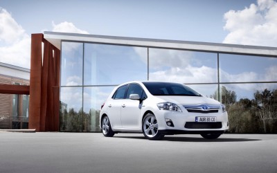 Ανάκληση Toyota Auris HV και Prius