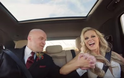 Ζεύγος γιόρτασε τον γάμο του μέσα σε… μία Porsche Cayenne (vid)