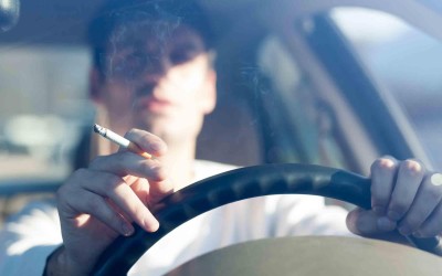 Κάπνισμα στο αυτοκίνητο: Όσα αναφέρει η νέα εγκύκλιος
