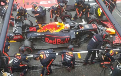1,88’’ στα pits ο Verstappen, ένα ολόκληρο λεπτό ο Hamilton! (video)