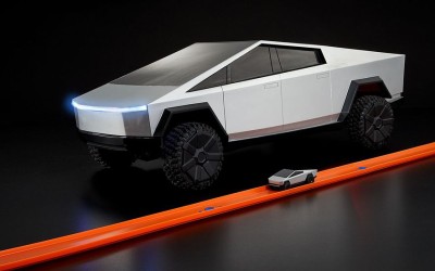 Σου αρέσει το Tesla Cybertruck; Πάρ' το σε τηλεκατευθυνόμενο 