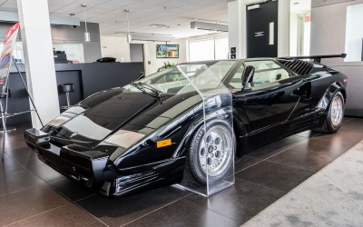 Μία Lamborghini Countach με μόλις 135 χλμ.! 