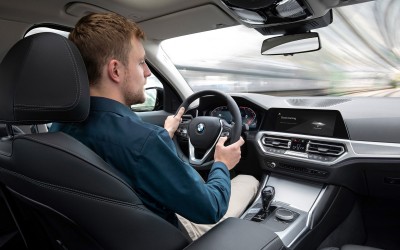 Οι BMW γίνονται ευφυέστερες με το αναβαθμισμένο Driving Assistant Professional