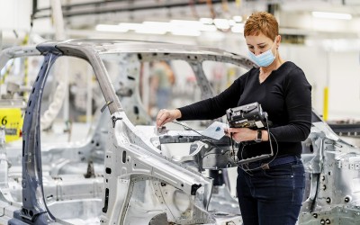 Skoda: Ρομπότ και εικονική πραγματικότητα για την κατασκευή test cars και πρωτότυπων