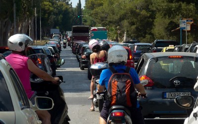 Οδήγηση μοτοσικλέτας με δίπλωμα αυτοκινήτου! 