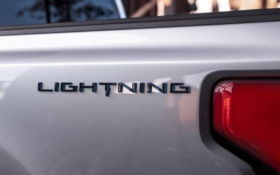 Το ηλεκτρικό Ford F-150 έρχεται σαν «αστραπή» (video)