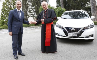 Το Βατικανό  κινείται ηλεκτρικά με Nissan Leaf