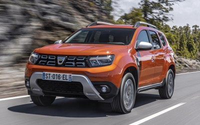DACIA: Δείτε αναλυτικά τιμές & εξοπλισμό για όλα τα μοντέλα της
