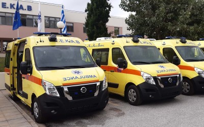 Η Nissan παρέδωσε στο ΕΚΑΒ 25 ολοκαίνουρια ασθενοφόρα 
