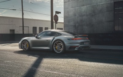 H Porsche «φαντάζεται» πώς θα μοιάζει η ηλεκτρική 911 αλλά βάζει φρένο στην παραγωγή της τουλάχιστον μέχρι το 2030!
