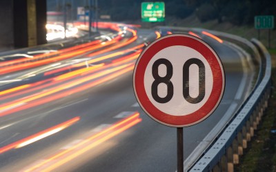 Οι προτάσεις της Περιφέρειας Αττικής για διπλώματα οδήγησης, πρόστιμα και οδική ασφάλεια 