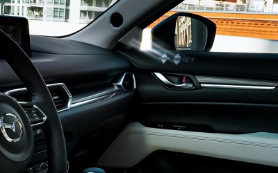 Η Mazda αντικαθιστά με ολογράμματα τους φυσικούς διακόπτες