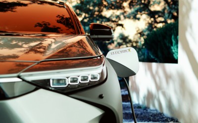 Η Ελευσίνα επενδύει στην ηλεκτροκίνηση και τις υποδομές φόρτισης