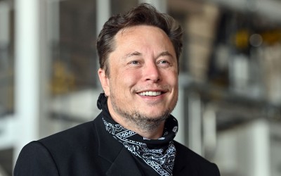 Ο Elon Musk πρόσωπο της χρονιάς για το TIME 