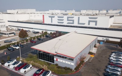 Τραγωδία στο εργοστάσιο της Tesla – Νεκρός ένας υπάλληλος 