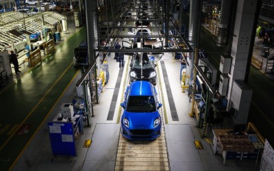 Πόσα αυτοκίνητα έχει κατασκευάσει το εργοστάσιο της Ford στην Ρουμανία μέσα σε 12 χρόνια;