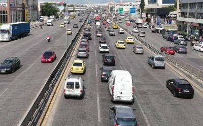 Τέλη κυκλοφορίας 2025: Αναλυτικά οι τιμές για όλα τα αυτοκίνητα