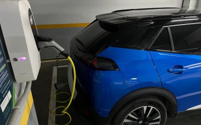 Κινούμαι Ηλεκτρικά: Επιδότηση έως 8.000 ευρώ για ηλεκτρικά αυτοκίνητα