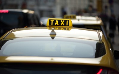 Η αστυνομία πήρε για πάντα το δίπλωμα από οδηγό ταξί – Γιατί; 