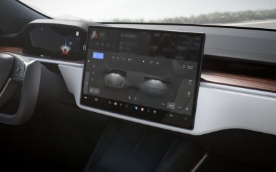 Tesla: Τώρα με περιστρεφόμενη οθόνη infotainment [Video]