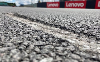 Δείτε τι έπαθε η άσφαλτος στο Silverstone στο ατύχημα του Zhou