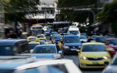 Η χώρα της Ευρώπης που ξεπέρασε την Ελλάδα - Οι οδηγοί χάνουν 9 ημέρες και 14 ώρες στο τιμόνι