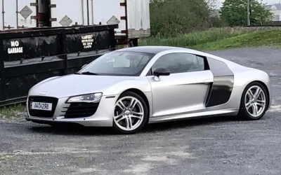 Κι όμως, δεν είναι Audi R8! Τι κρύβεται από κάτω; 