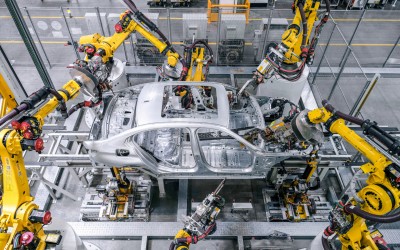 Μπήκαμε στο εργοστάσιο της BMW και μάθαμε όλα τα «πράσινα» πλάνα της