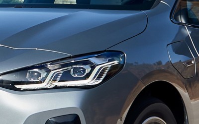 Οικογενειακό plug-in υβριδικό με 326 PS που καίει 1,1 lt/100 km - Ποιο είναι;