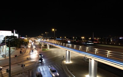 Αττική: Η κεντρική γέφυρα που γέμισε με φώτα LED – Δείτε ποια είναι