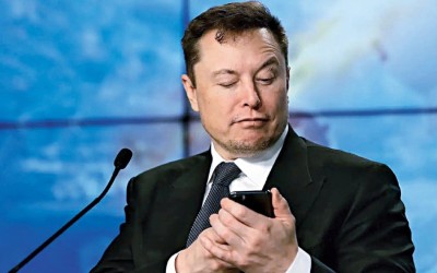 Elon Musk: Τι έγραψε στα ελληνικά και προκάλεσε παγκόσμιο χαμό;