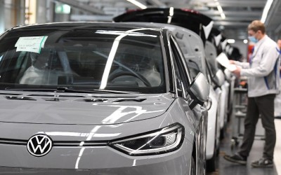Volkswagen: 700.000 άνθρωποι είναι σε αναμονή για παραγγελία στην Ευρώπη