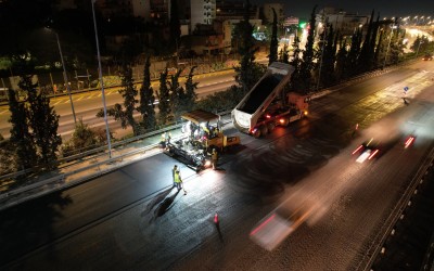 Ρίχνουν 30 εκατ. ευρώ στους δρόμους της Αττικής – Δείτε ποιους φτιάχνουν 