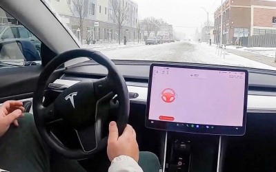 Μπορεί ένα Tesla να κινηθεί αυτόνομα στο χιόνι; [video]