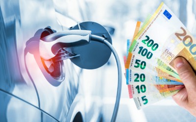 Ελλάδα: Τσουχτερό «πρόστιμο» όταν πιάνεις φορτιστή χωρίς να φορτίζεις