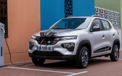 Η Dacia λέει ΟΧΙ στα βαριά ηλεκτρικά αυτοκίνητα
