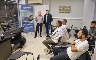 Κρήτη: Κάνουν δωρεάν μαθήματα οδήγησης σε Ρομά! Δείτε γιατί