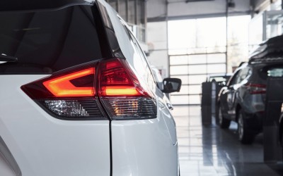 Κατώτατος μισθός στην Ελλάδα: Μετά από πόσα χρόνια δουλειάς παίρνεις αυτοκίνητο;