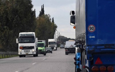 Πάσχα: Ποιες μέρες και ώρες απαγορεύεται να κυκλοφορούν φορτηγά