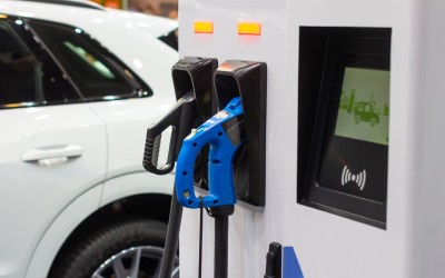 Grid Charge: Το άνοιγμα του ΑΔΜΗΕ στους φορτιστές ηλεκτρικών αυτοκινήτων