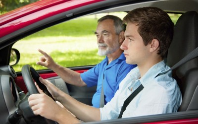 Οδήγηση για αρχάριους: 5 Tips για να επιβιώσεις στους ελληνικούς δρόμους