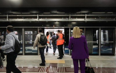 Μετρό Θεσσαλονίκης: Το πρώτο δρομολόγιο με επιβάτες – Στον συρμό ο Κυριάκος Μητσοτάκης
