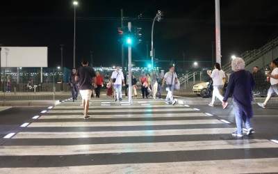 Έξυπνη διάβαση στον Πειραιά με ειδικά φώτα και κάμερες – Δείτε πως λειτουργεί